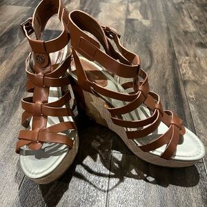 Liz Claiborne Tan Strappy Wedge Sandals